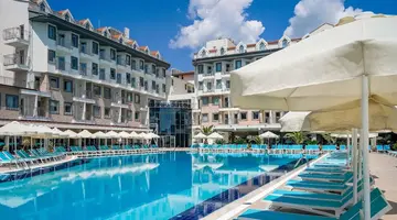 Side Aluna Hotel
