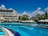 Side Aluna Hotel