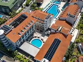 Side Aluna Hotel