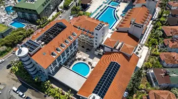Side Aluna Hotel