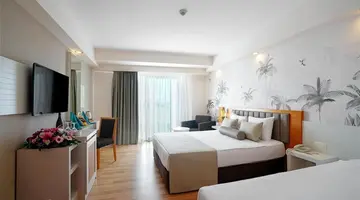 Side Aluna Hotel