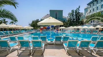 Side Aluna Hotel