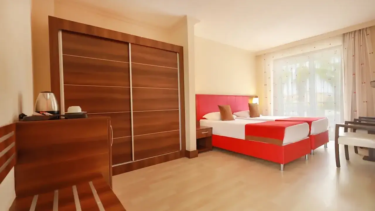 SIDE KUM HOTEL