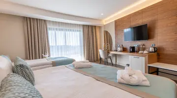SIDE MOON PALACE HOTEL