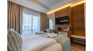 SIDE MOON PALACE HOTEL