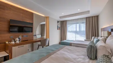 SIDE MOON PALACE HOTEL