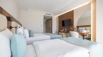 SIDE MOON PALACE HOTEL