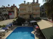 Side Orient Apart