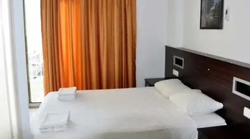 Side Orient Apart