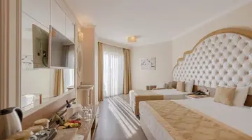 SIDE PREMIUM by OZ Hotels