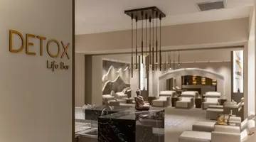 SIDE PREMIUM by OZ Hotels