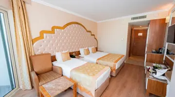 Side Premium Hotel