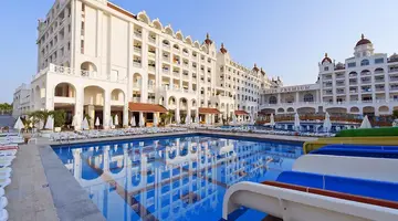 Side Premium Hotel