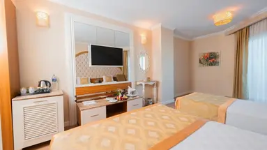 Side Premium Hotel