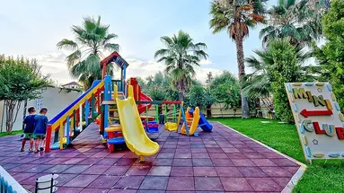 SIDE STAR PARK