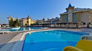 Side Star Resort