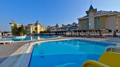 Side Star Resort