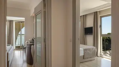 Side Star Resort