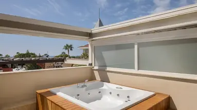 Side Star Resort