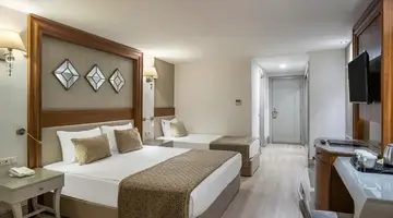 Side Star Resort
