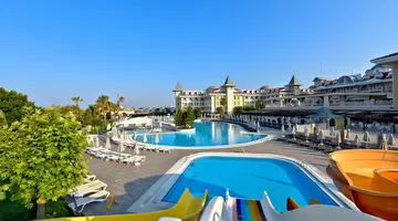 Side Star Resort