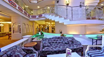 Side Star Resort