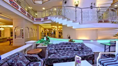 Side Star Resort