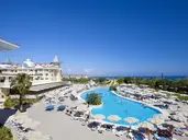 Side Star Resort