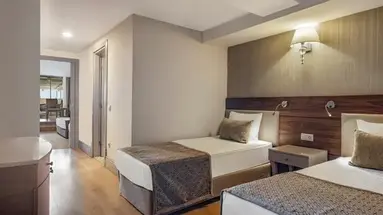 Side Star Resort