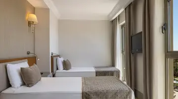 Side Star Resort