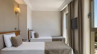 Side Star Resort