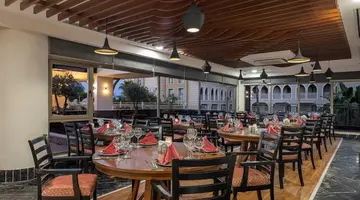 Side Star Resort