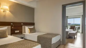 Side Star Resort
