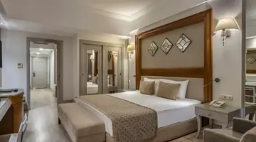 Side Star Resort