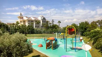 Side Star Resort