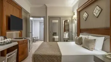 Side Star Resort