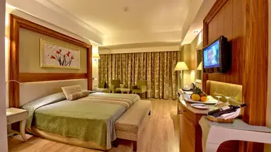Side Star Resort