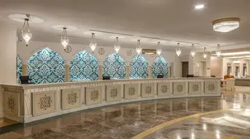 Side Star Resort