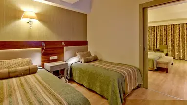 SIDE STAR RESORT