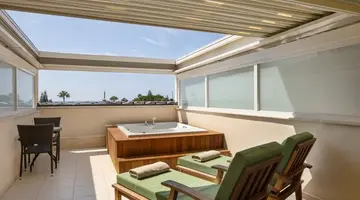 Side Star Resort