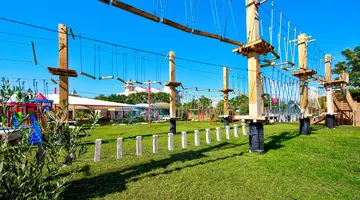 Side Star Resort