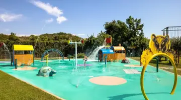 Side Star Resort