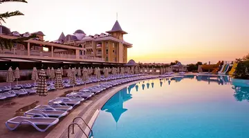 Side Star Resort