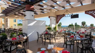 Side Star Resort