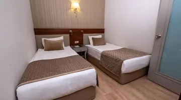 Side Star Resort