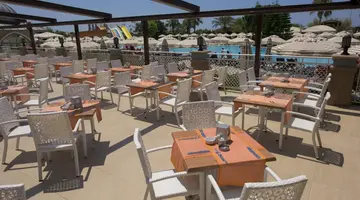 Side Star Resort