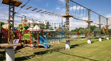 Side Star Resort