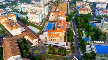 SIDE STORY RESORT & SPA