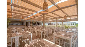SIDE STORY RESORT & SPA