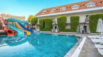 SIDE STORY RESORT & SPA